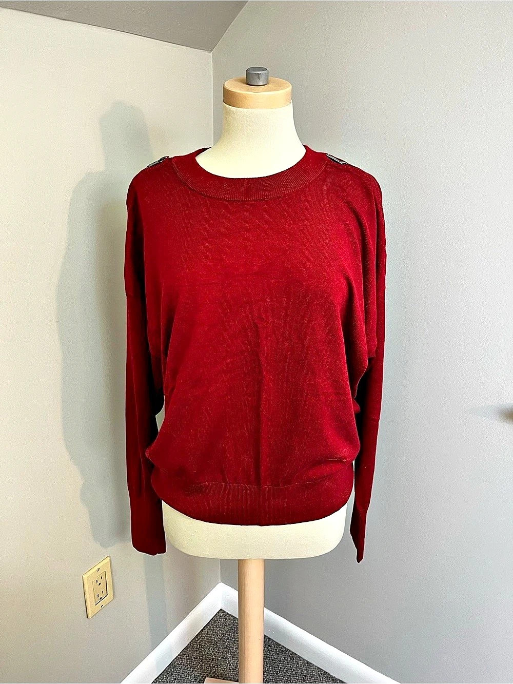 DKNY Zip Sleeve Crewneck Sweater in Red Large Like New